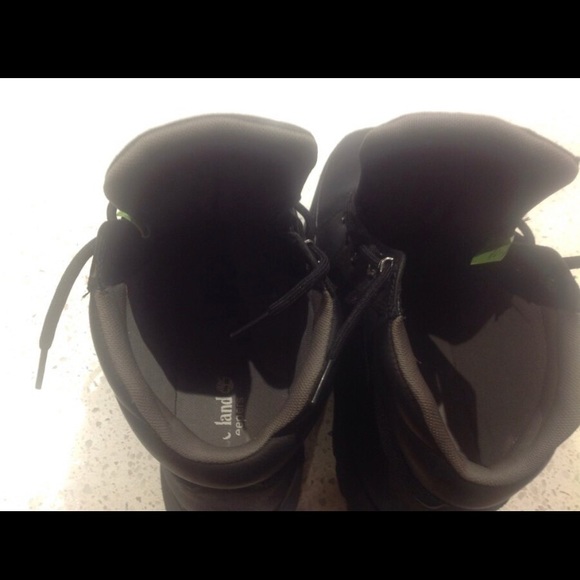 Timberland Boots - Picture 4 of 7